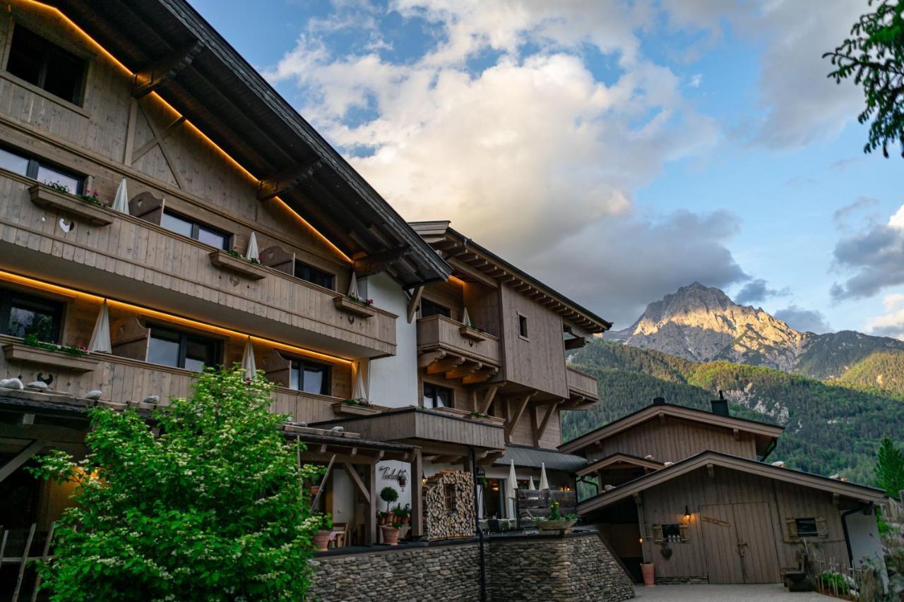 Hotel Landhaus Tirolerherz Sankt Ulrich am Pillersee Eksteriør billede